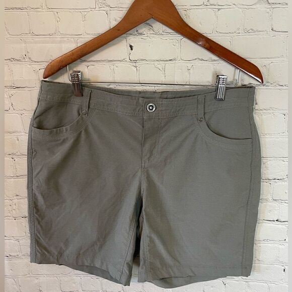 Kuhn Gray Bermuda Shorts Size14 - Picture 1 of 6